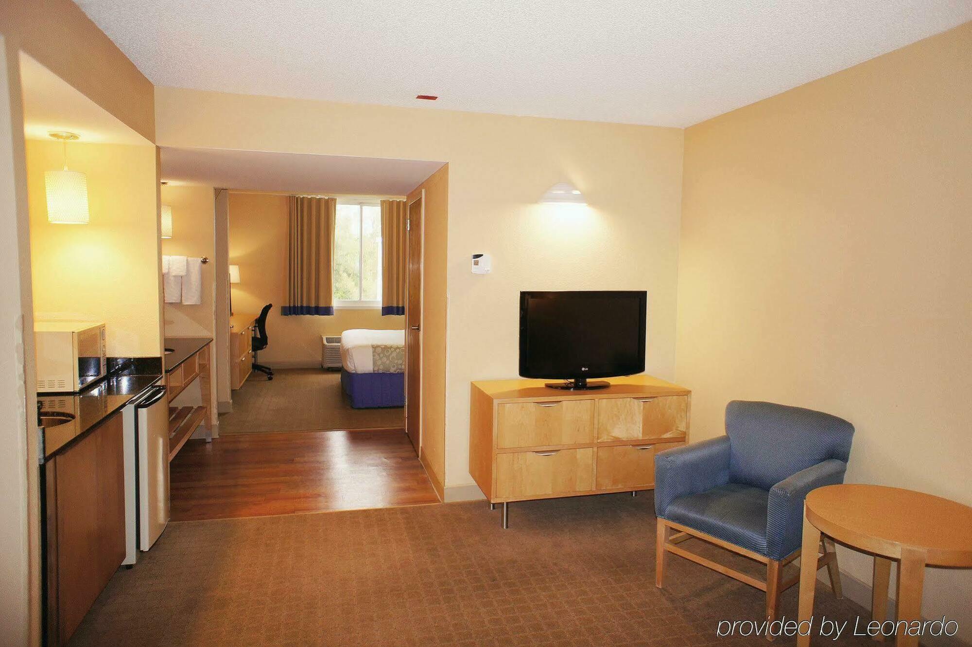 Hotel La Quinta By Wyndham Naples Downtown Exterior foto