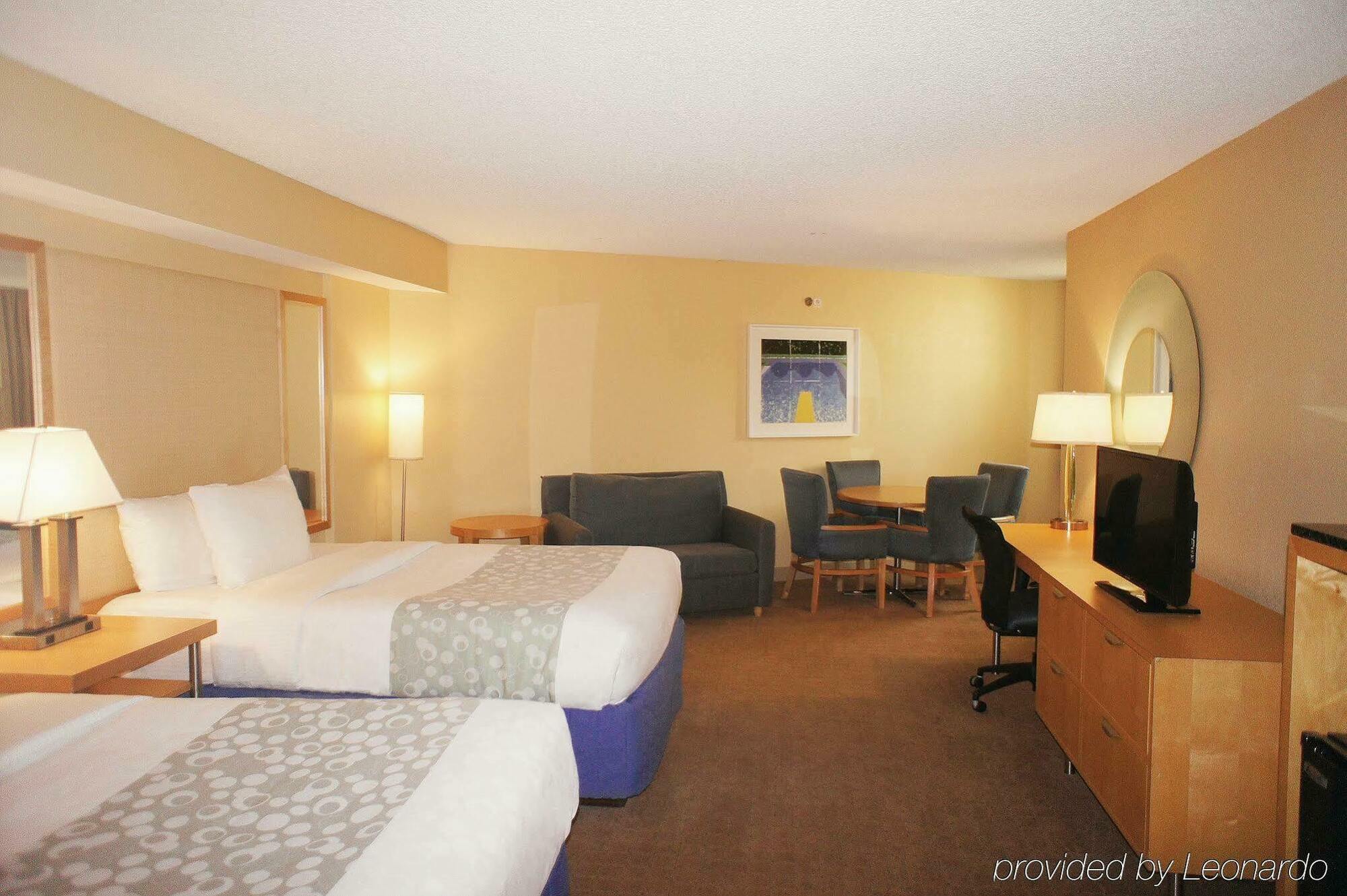 Hotel La Quinta By Wyndham Naples Downtown Exterior foto